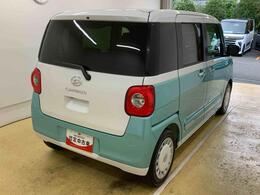 当店では車両本体価格以外に、諸費用を含めた支払総額も表示しておりますので、お客様の予算にピッタリのおクルマお選びができます。コーティングやJAFをセットにしたオトクな購入パックも好評です。