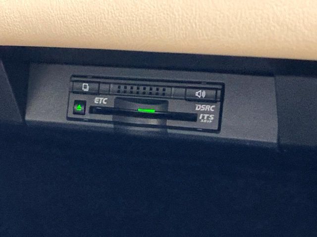 【ETC】高速道路の料金所をストレスなく通過！話題のスポットやサービスエリアに多い「スマートIC」利用時は必須のアイテムです。当店でセットアップを実施、ご納車当日からすぐにご利用いただけます！