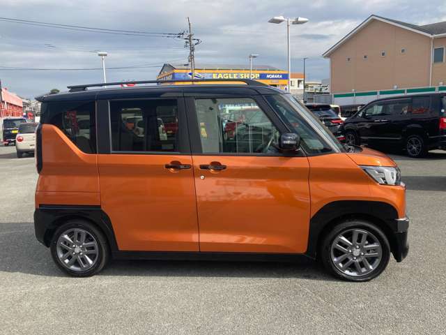 【KMGホールディングスとは】西日本で約80店舗を運営しています☆70年以上自動車を販売してきたノウハウでお客さまの車選びを大切にサポートさせていただきます☆是非質の高い接客を体験してみてくださいね☆