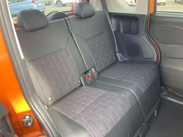 【ディーラーの車は高い？】実はそんなことないんです！ディーラーはオークションなどを使わず、自社で車を仕入れているので安いんです☆さらに諸費用も明確で安いので、総額で比較してみてくださいね♪