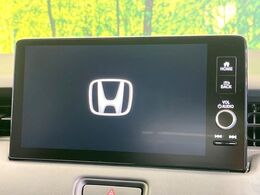【9インチ　ホンダコネクトディスプレイ】視認性の高い大画面ディスプレイでナビの使用や、お持ちのスマートフォンと連携したbluetoothでの音楽再生が可能です♪