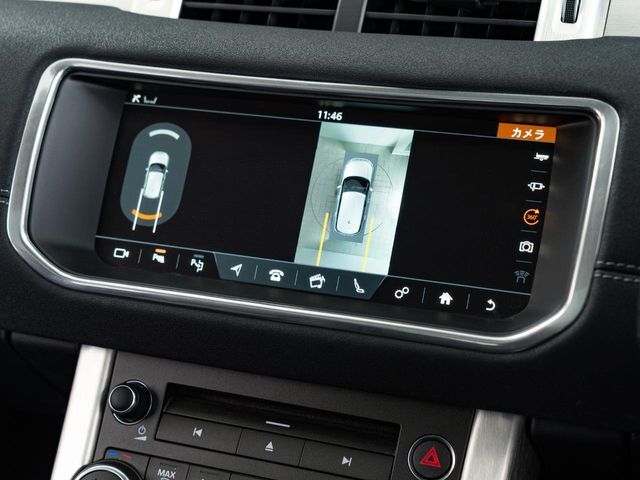 ボディの目立たない位置に設置された4台のデジタルカメラにより、車の周囲360度のオーバーヘッドビュー表示。それぞれのカメラを単独もしくは2か所表示することも可能。狭い場所や出入口なども安心できます！