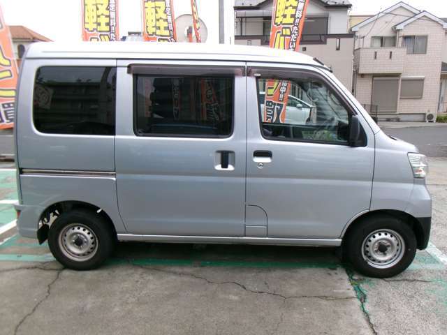 ★軽バンマーケットでは全車自社認証工場にて点検整備致します。