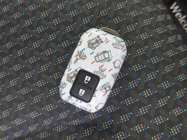 車両キーはこのようになっております！最近は防犯上、安全な造りになっていますよ！