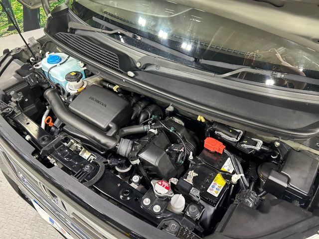 親切・丁寧な専門メカニックスタッフが応対！・車検・点検整備・事故等の修理などアフターサービスも安心。お車のカスタマイズもネクステージのサービススタッフまでご相談ください！