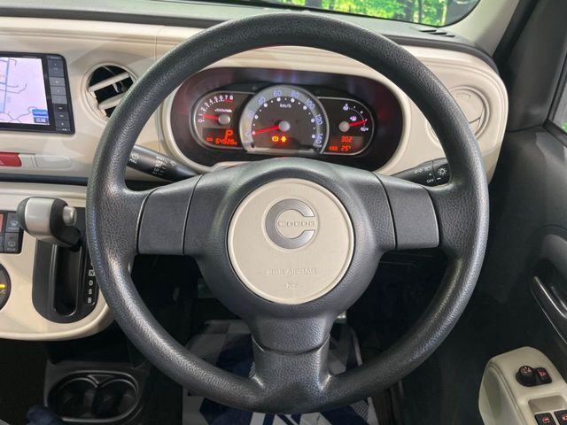 ステアリングも使用感が少なく、きれいな状態となっております♪