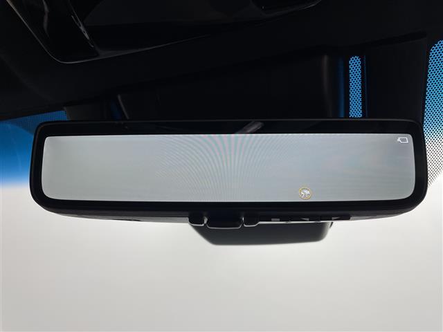 【バックミラー】大きくて見やすいので、後方を見るときも安心です！