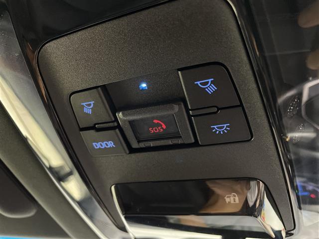 【後部座席操作部】後部座席を快適に過ごしていただくための便利な装備が付いています！