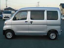 写真ではわかりづらい車輌状態もお電話頂ければご説明させて頂きます。お問い合わせは電話029-873-9511までどうぞ！