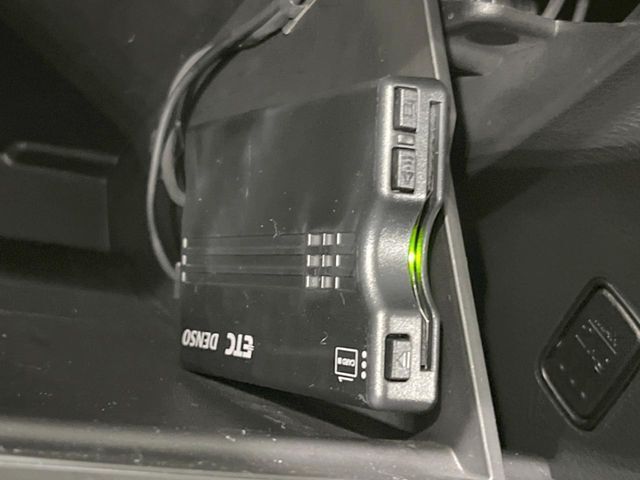【ETC】高速道路の料金所をストレスなく通過！話題のスポットやサービスエリアに多い「スマートIC」利用時は必須のアイテムです。当店でセットアップを実施、ご納車当日からすぐにご利用いただけます！