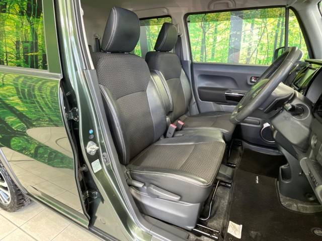運転席シート廻りは使用感も少なく、良好な状態となっています。丁寧に使われていたことがよくわかりますね。