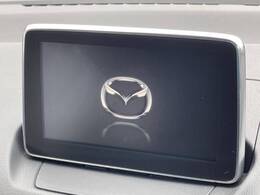 【マツダコネクトナビ】車内の雰囲気にマッチした一体型タイプのナビ。各種車輌設定やBluetooth再生等、様々な機能が楽しめます。直感的なダイヤル操作が可能で、使い勝手も良好です。