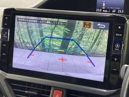 【バックカメラ】駐車時に後方がリアルタイム映像で確認できます。大型商業施設や立体駐車場での駐車時や、夜間のバック時に大活躍！運転スキルに関わらず、今や必須となった装備のひとつです！
