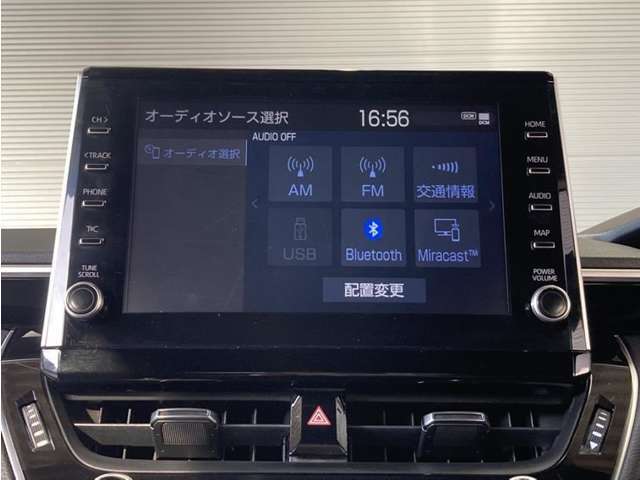 ディスプレイオーディオを装備。スマホと車をつなぐことで、これまでのナビに加えていろんなサービスが楽しめます。
