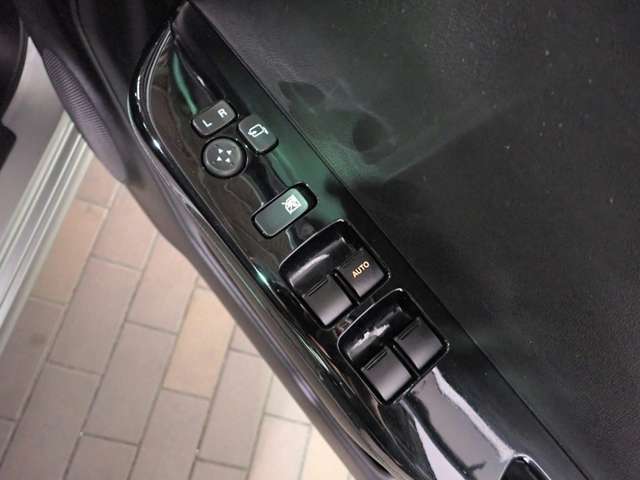 ◆当店は広々とした駐車場スペースを確保していますので、運転が苦手な方もお越しいただけますよう配慮しております。お気軽にご来店ください◆