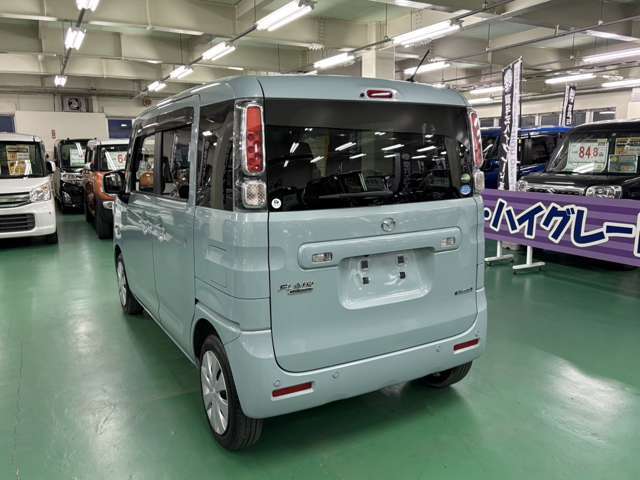 当社のアフターサービスですが、鈑金・塗装の自社工場をはじめ、自社の車検整備工場がございます。
