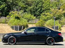 2010年1月登録 AMG C63 中期モデル オブシディアンブラック 走行距離4.8万km