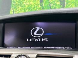 【10.3インチワイドナビ】高級感とインパクトのある大型ワイドナビを装備。各種オーディオ操作はもちろん、横長ワイド画面でのマップ2分割表示など、利便性も高いナビです♪
