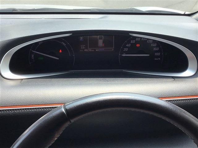 整備工場も併設しておりますので、当店で点検整備、車検受付も可能です。