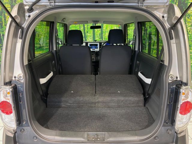 普段のお買い物や通勤、送迎等に十分な荷室スペースを確保しております。セカンドシートを倒すと、大きな荷物の積載も可能です♪