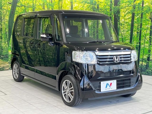 大好評のボディコーティング「弾スプラッシュコート」もご納車までに施工可能。通常のガラスコートと異なる、耐久年数6年の無機質ガラスコーティングが、ボディをキレイな状態に保ってくれます。