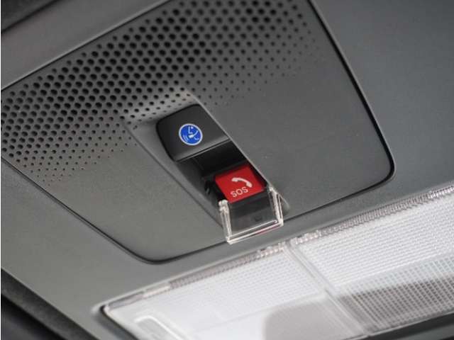 新世代コネクテッド技術「Honda CONNECT」搭載。緊急時にオペレーターのサポートを受けることも可能です。