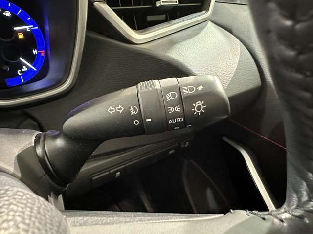 オートライト装備車両です。