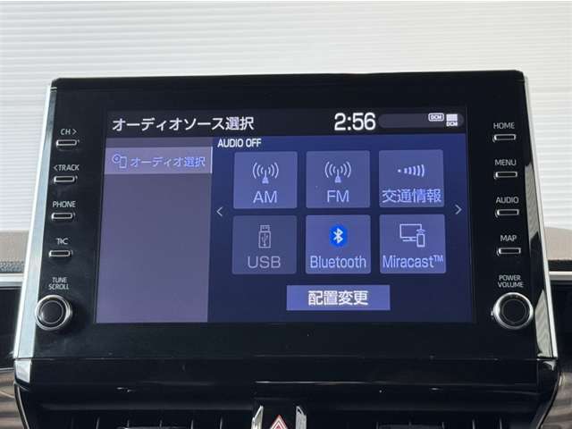ディスプレイオーディオを装備。スマホと車をつなぐことで、これまでのナビに加えていろんなサービスが楽しめます。