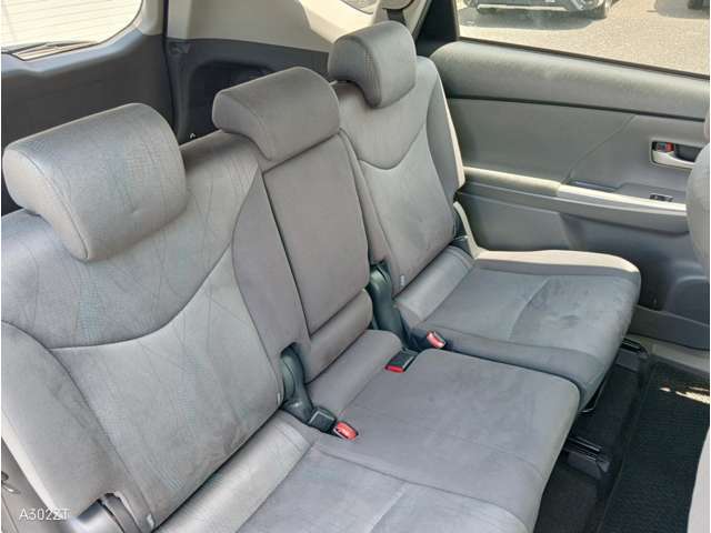 高速道路にて試乗走行を行い、THIRTY規定をクリアした車両のみの展示を徹底しています。