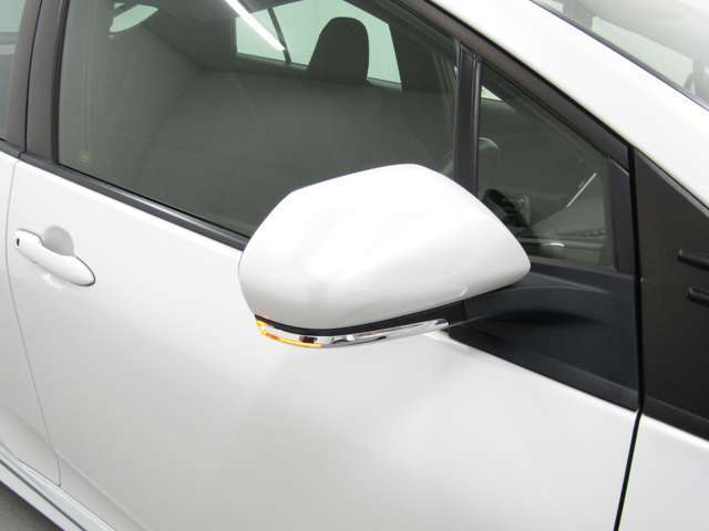 新品フルエアロ・新品19インチAW・新品タイヤ・LEDヘッドライト・LEDデイライト・LEDフォグランプ・LEDテールランプ付でエクステリアもドレスアップ済！キマってます！！