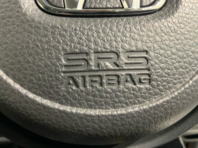 豊富に在庫を取り揃えています。 軽自動車からミニバン、セダン、SUV、話題のハイブリッド車などなど続々入荷中です！