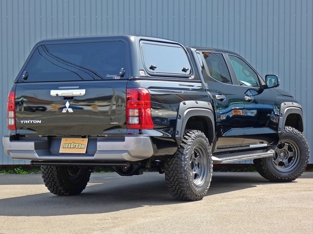 三菱 トライトン 2.4 GLS ディーゼルターボ 4WD 2025年 40キロ 三菱 トライトン 2.4 GLS ディーゼルターボ 4WD 2025年 40キロ