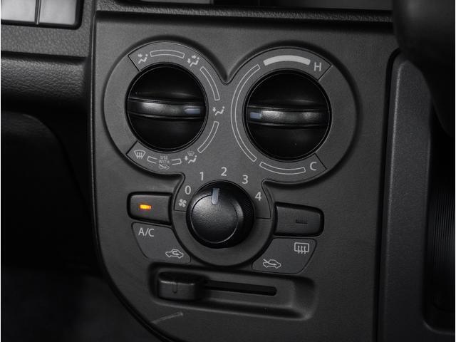 【マニュアルエアコン】シンプル・簡単操作のマニュアルエアコンです。スズキ自販島根ではエアコンは納車時に点検・整備して納車いたします。