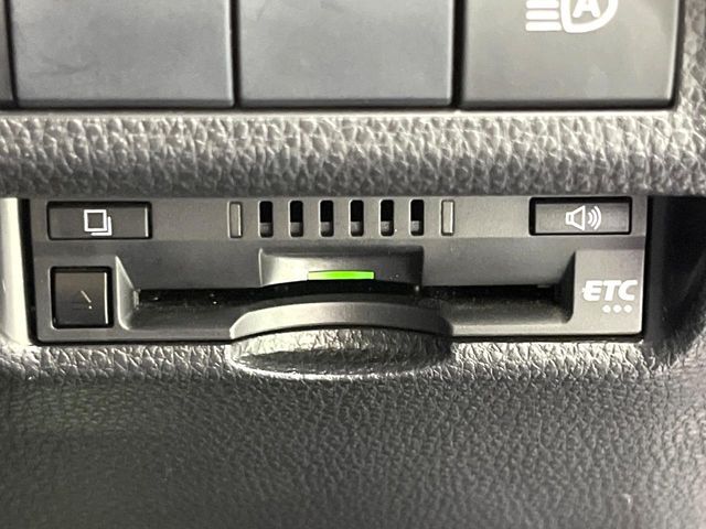 【ETC】高速道路の料金所をストレスなく通過！話題のスポットやサービスエリアに多い「スマートIC」利用時は必須のアイテムです。当店でセットアップを実施、ご納車当日からすぐにご利用いただけます！