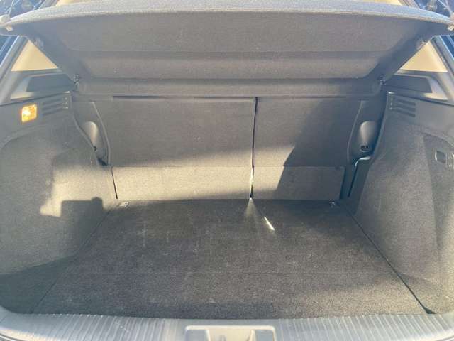 在庫車両に関してはお客様により良いものをご提供する為に品質に拘って仕入れを行っております。各お車の状態はそれぞれですのでご商談時に当店スタッフがご説明させて頂きますのでご安心くださいませ。