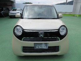 ひとの瞳のような親しみやすいデザイン。その奥に、プロジェクタータイプのヘッドライト、真円に輝くLEDポジションランプ、さらにはウインカーまで。機能とアイデアを凝縮したクルマです。