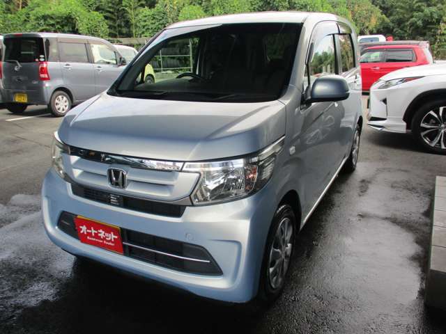 車検点検整備、オイル交換　オイルフィルター交換　アイドリングストップ車専用バッテリー交換　ワイパーブレード3本交換　点検整備で悪いところは交換、修理してお渡しします。