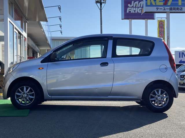 オリエントコーポレーション、ジャックス、三井住友カード、プレミアの4社とのクレジット提携。原則当日審査結果の迅速対応（時間帯などにより翌日結果有）