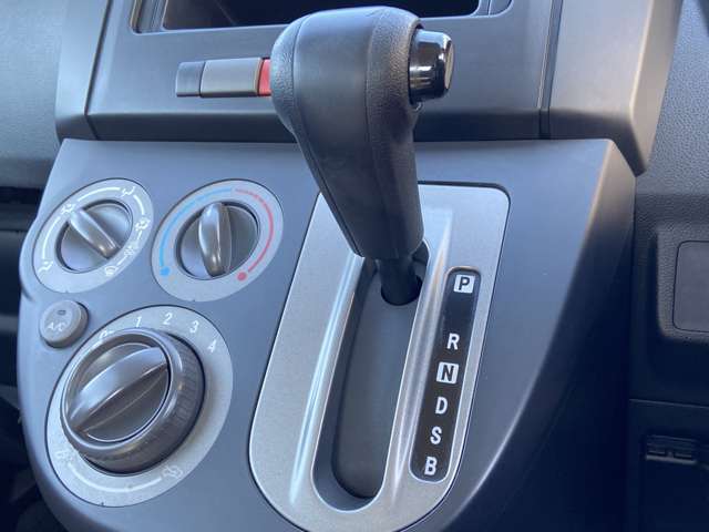 【下取買取強化】クルマが売れて売れて足りません！クルマを高く買い取れるのは、在庫確保の意味もありますが、下取や買取したお車をダイレクトで店頭に並べることもできるからなんです☆