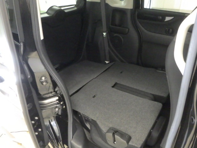 女性の力でもラクラク♪簡単にシートアレンジが可能です◎工夫しながらシートアレンジを楽しみましょう♪