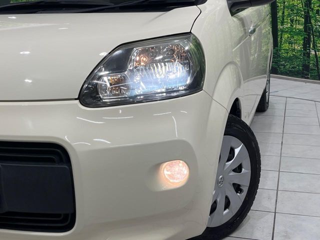 【LEDヘッドライト】悪天候や夜間走行時も良好な視界を確保し安心して運転できる高輝度LEDヘッドライトを装備！点灯速度が早く、消費電力も抑えられています。