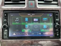 Bluetooth対応の日産純正ナビなのでスマホの音楽を車内で聴けるのでお出かけの時もお気に入りの曲を聴きながらノリノリドライビング♪