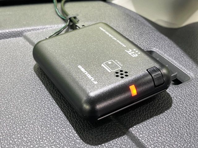 【ETC】高速道路の料金所をストレスなく通過！話題のスポットやサービスエリアに多い「スマートIC」利用時は必須のアイテムです。当店でセットアップを実施、ご納車当日からすぐにご利用いただけます！