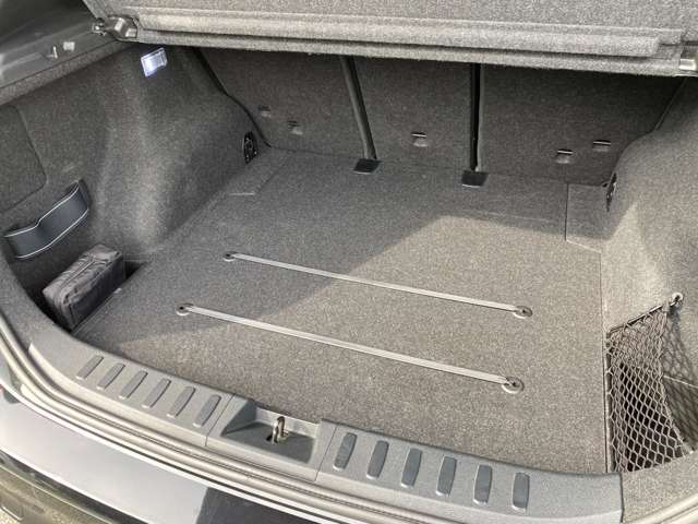 直接ご来店が難しいお客様にも、追加写真や携帯のTV電話機能等にて詳細をお伝えすることも可能でございます。まずはお気軽にお問い合わせ下さい。