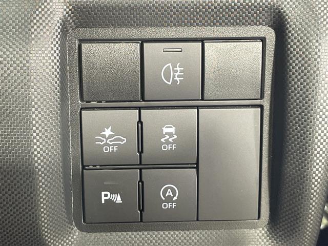 【運転席操作部】『運転席周辺の装備』の画像になります。快適なドライブを楽しむための機能が装備されています！運転席から触れるので使いやすいです！