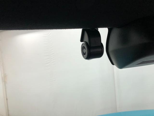 今や必須アイテムのドラレコです。