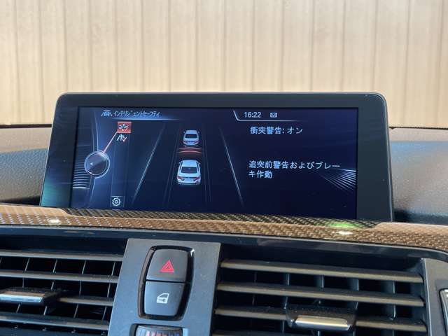 各店舗、各都道府県ごとに提携する専門工場が整備されています。遠方のお客様でも安心してご購入いただけます。LIBERALA店舗は全て（株）IDOM　直営店でございます。