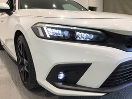 【LEDヘッドライト】ディスチャージヘッドライト（HID）と同等の明るさで、夜道や雨天走行が明るく視界良好！！　フォグライトも装備で、安心感さらにUPです♪安心ドライブを楽しんで下さい♪