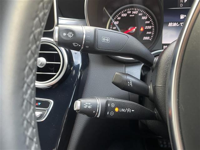 気になる車はすぐにお問い合わせください！画面右側の0066から始まる無料ダイヤルからお問い合わせ下さい！専門スタッフがお車のご質問にお答えいたします！