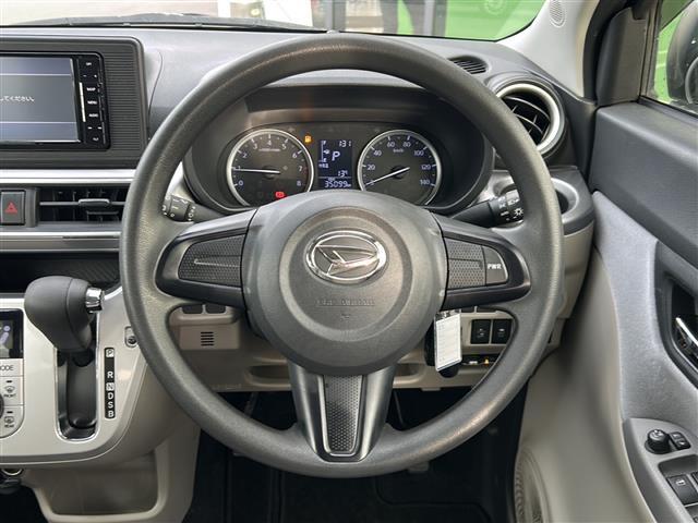 気になる車はすぐにお問い合わせください！画面右側の0066から始まる無料ダイヤルからお問い合わせ下さい！専門スタッフがお車のご質問にお答えいたします！